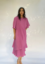 Load image into Gallery viewer, Vintage Pleated Dress | M - XL
